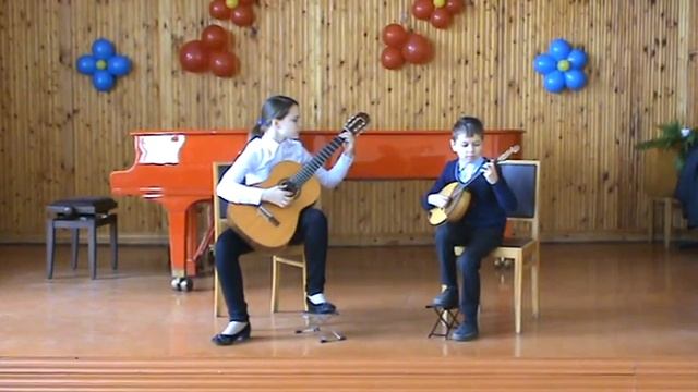 Дуэт: Виктория Погоря (13 лет, гитара) и Илья Галочкин (11 лет, домра) смотреть онлайн