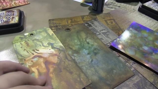 Scrap Time - Ep. 663 - Tim Holtz makes a tag and a Contest смотреть онлайн