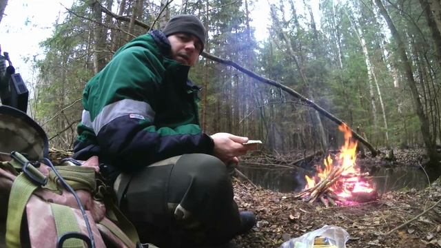 Как развести костер в лесу смотреть онлайн