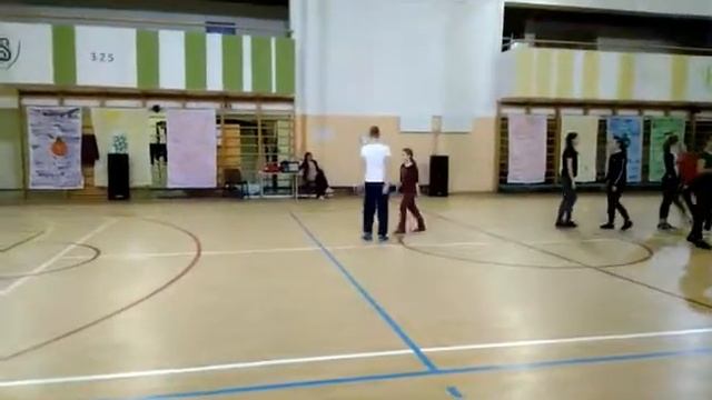 Упражнения контактной импровизации, адаптированные для спортивных бальных танцев. Группа детей смотреть онлайн