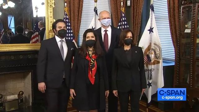 Vice President Harris swears in Cynthia Ann Telles as U.S. ambassador to Costa Rica (Feb. 16, 2022) смотреть онлайн