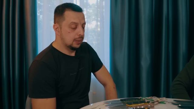 ЛУЧШИЙ нож из 7 НОЖЕЙ с самыми необычными ножнами! смотреть онлайн