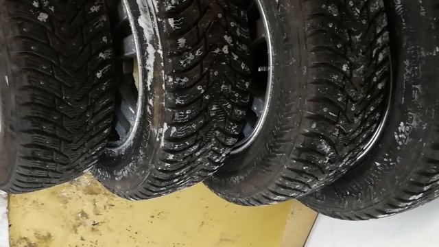 Nokian Hakkapeliitta 8 SUV 215/70 R16