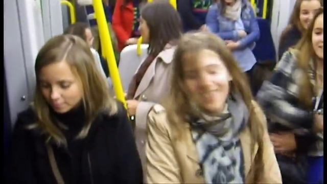 MACARENA FLASH MOB!!! ALINHAS? смотреть онлайн