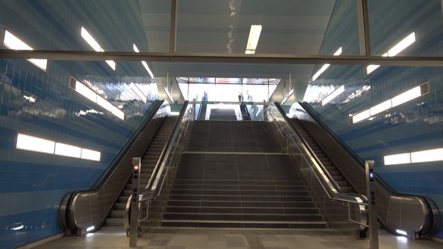 Sony FDR-AX53 - 4K Video Test - Hamburg смотреть онлайн