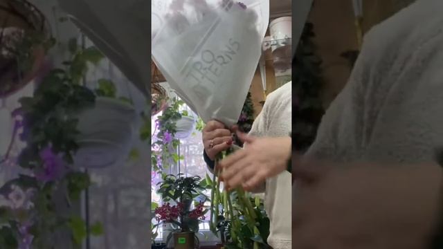 Букет из хризантемы#shorts "Цветы от Фаины"Chrysanthemum bouquet смотреть онлайн