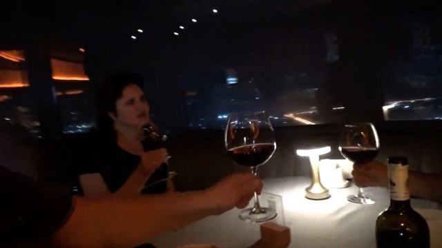 Баку Телебашня Telequlle Restaurant Вращающийся ресторан на телебашне