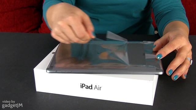 Apple iPad Air 5 unboxing and quick look смотреть онлайн