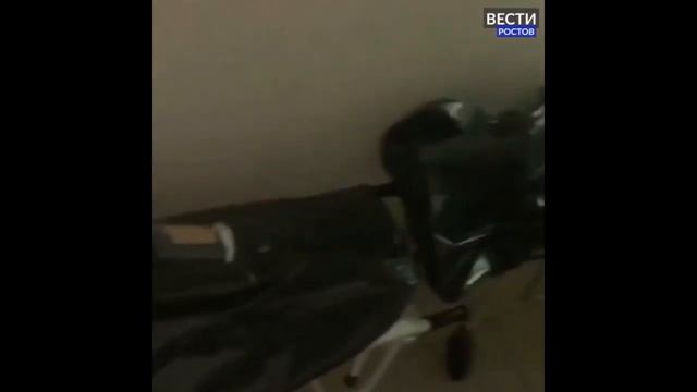 В Таганрогской городской больнице умершие люди лежат по двое суток в одном помещении. смотреть онлайн
