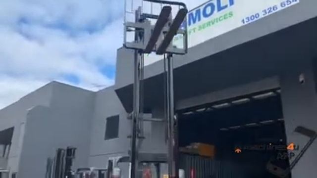 8 series 1.8 Tonne Toyota forklift смотреть онлайн