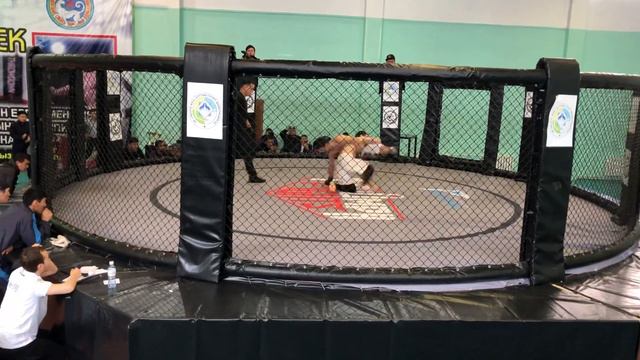 #R2, 57 кг Чемпионат Казахстан по Жекпе - Жек, Жумагалиев Талгат - Ашимов Арман раунд 2 раунд смотреть онлайн