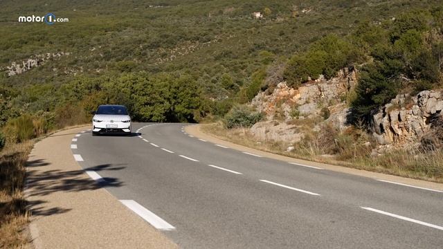 VOLKSWAGEN ID.7 2024 | Primera prueba de la berlina 100% eléctrica / Prueba / Review en español / 4 смотреть онлайн