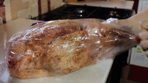 Курица в рукаве в духовке
