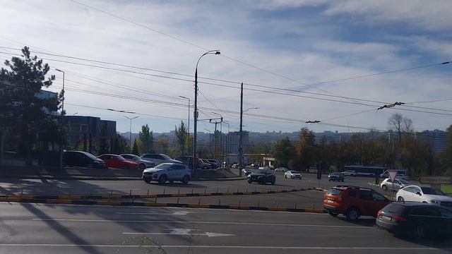 Кишинёв.РЫШКАНОВКА, возле типографии на кругу.13.11.23 смотреть онлайн