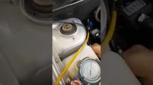 Лада Гранта,заправка Кондиционера