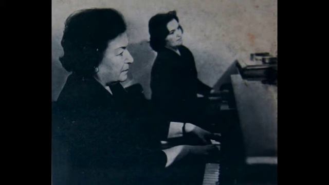 Maria Grinberg & Nika Zabavnikova - Lutoslawski Paganini Variations - two pianos смотреть онлайн