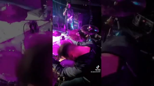 🇪🇪Во меня тут колбасит🙄😳😳😳 смотреть онлайн