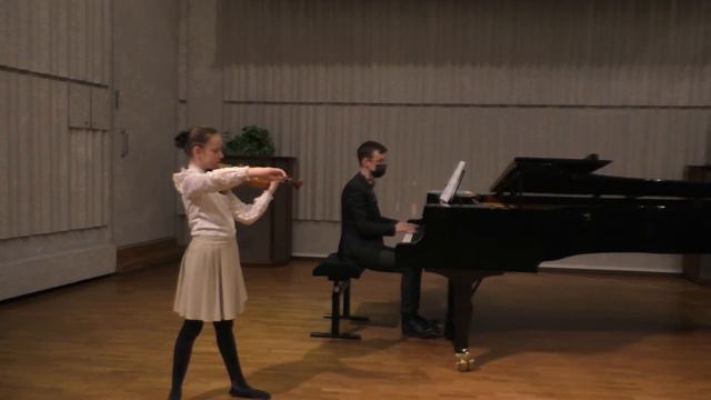 Violin. Paganini. Cantabile in D Major, Op. 17 смотреть онлайн