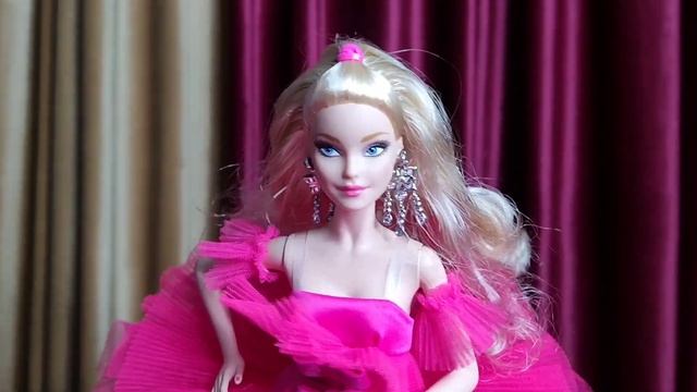 Pink Collection Barbie ?Распаковка и обзор ?Подарок на День рождения ?Ограниченный тираж смотреть онлайн