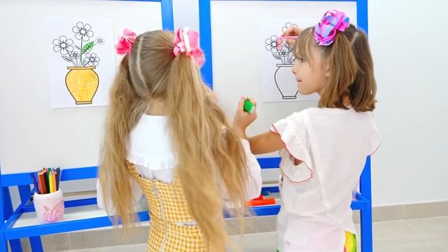 Diana and Roma Back to School stories смотреть онлайн