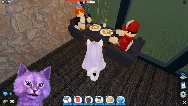 ВИП КЛИЕНТ В МОЕМ КАФЕ?!(И ДНИ РОЖДЕНИЯ!) // Roblox Restaurant Tycoon 2 смотреть онлайн