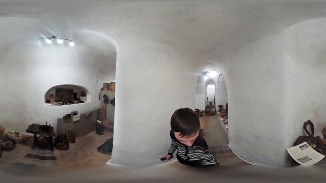 Видео 360°Обзорная экскурсия Церковь Жён- Мироносиц Великий Новгород смотреть онлайн