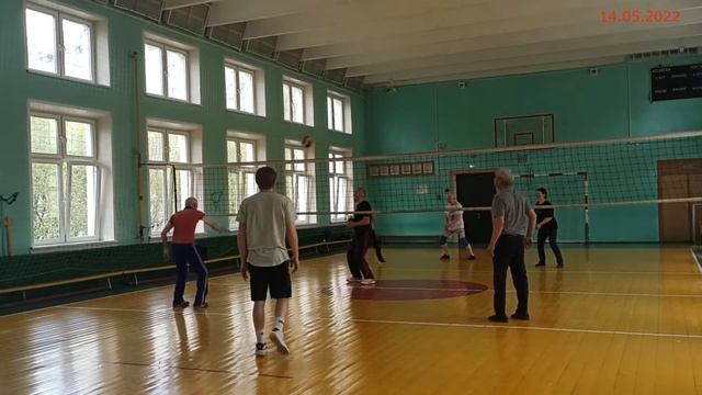 14.05.2022 Московское долголетие. Волейбол. Игровые моменты смотреть онлайн