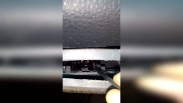 Как открыть бардачек Suzuki Sx4 если сломалась ручка смотреть онлайн