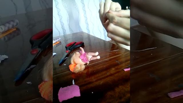Как сшить юбку и топик для маленькой куклы (2) смотреть онлайн