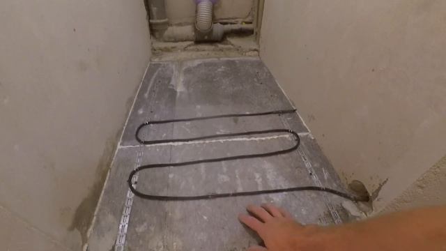 ТЁПЛЫЙ ПОЛ В СТЯЖКУ ИЛИ ПОД ПЛИТКУ ? КАКОЙ ЛУЧШЕ. СРАВНЕНИЕ КАБЕЛЕЙ ЭЛЕКТРИЧЕСКОГО ТЕПЛОГО ПОЛА. смотреть онлайн