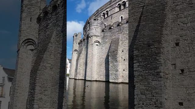 Gravensteen Castle, Ghent Belgium смотреть онлайн