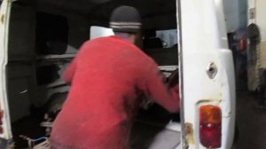 Восстановление гнилой УАЗ Буханки. Ржавый кузов. Осмотр и начало ремонта.