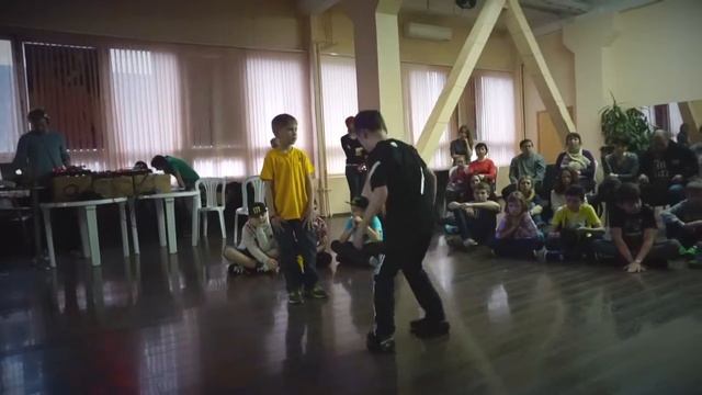 D-stance Hip-Hop Battle 1/4 Степа (win) vs Вова смотреть онлайн
