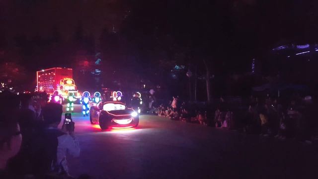 Awesome Night Parade Hong Kong Disneyland Part 1/2 смотреть онлайн