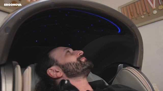 Отзыв Ильи Авербуха о массажном кресле Ergonova Robotouch 3 Universe Beige. смотреть онлайн