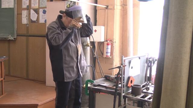 Выполнение ручной дуговой (РД) сварки.