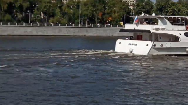 Эс алуу. Москва воробьевы горы(12) смотреть онлайн