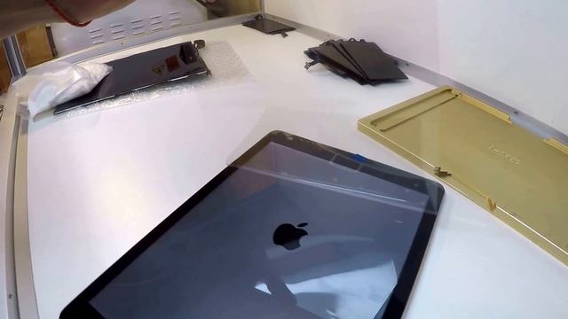 Замена/переклейка тачскрина ipad air 2 9.7inch. (Replacement of touchscreen on ipad air 2 9.7) part смотреть онлайн