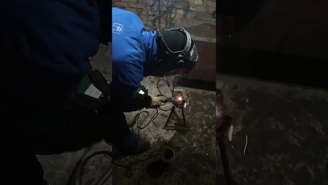 Перший раз потримав бюджетний інвертор Nova! Мені сподобався....