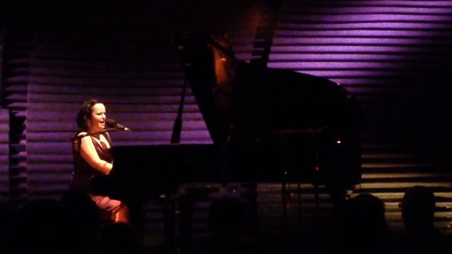 In Love In Vain - Allison Crowe - Live Jazzhaus Freiburg смотреть онлайн