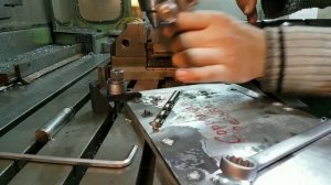 ввертыш или восстановитель резьбы