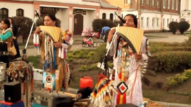 День города в Егорьевске. Выступление эквадорцев (1). 6.09.2014 смотреть онлайн