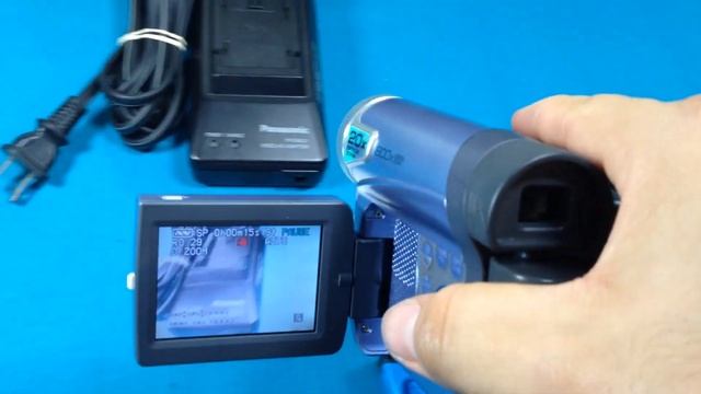 Panasonic Mini DV Camcorder 24X Optical Zoom-800X PV-GS9 смотреть онлайн