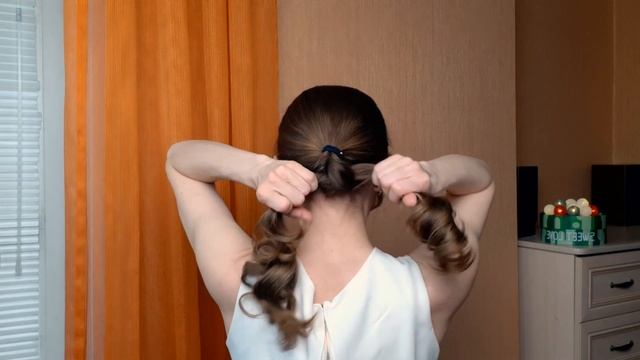 ?3 НОВОГОДНИЕ ПРИЧЁСКИ В РОМАНТИЧНОМ СТИЛЕ смотреть онлайн