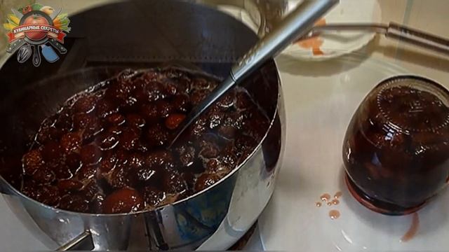 Варенье в банки разливают горячим или холодным? И как правильно? смотреть онлайн