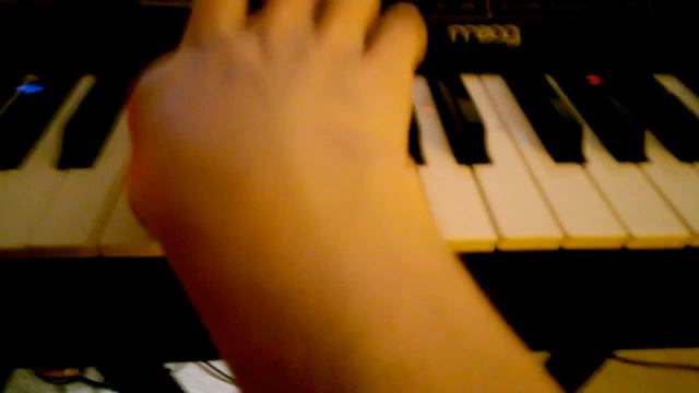 Moog Little Phatty through Marshall Amp смотреть онлайн