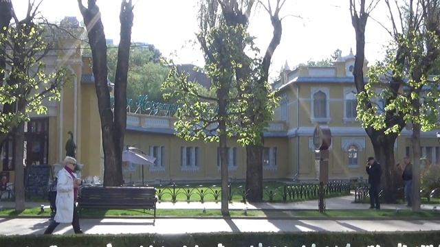 Я здесь всегда душою молод... Кисловодск в мае смотреть онлайн