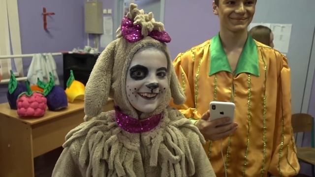 VLOG Еду к Кате. Самая весёлая школа. Закулисье. смотреть онлайн