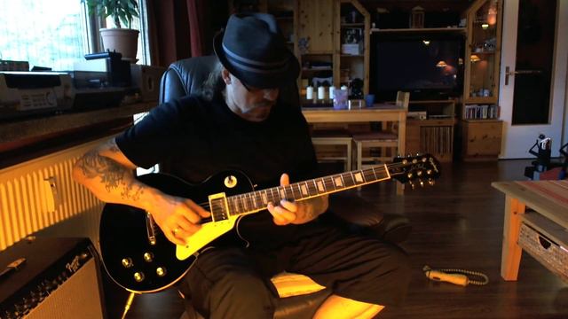 Epiphone Les Paul Standard Ebony смотреть онлайн
