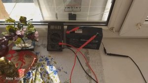 Солнечная панель батарея в квартире. Измеряю ток за стеклом, какие потери.